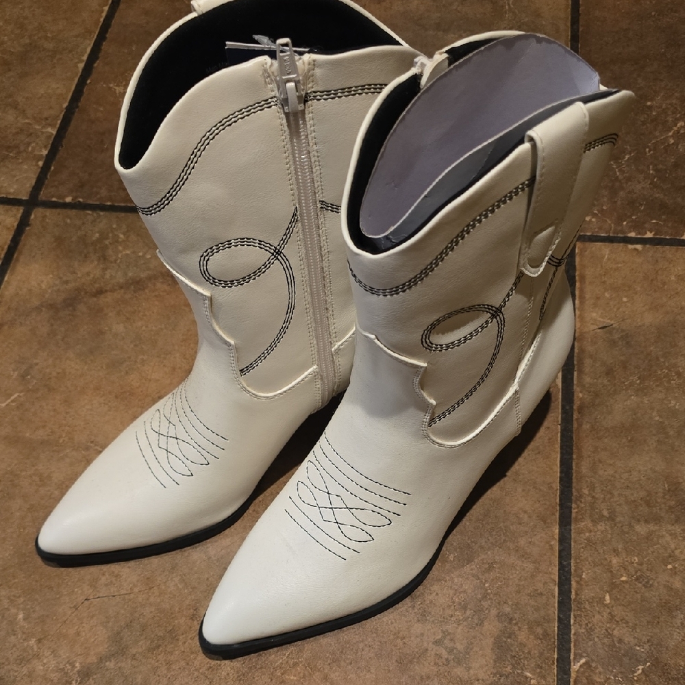 Women's White Western Boots